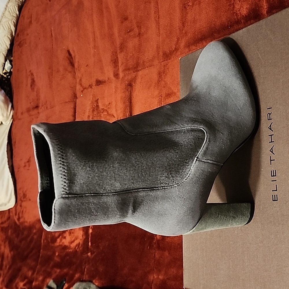 ELIE TAHARI NWT IN BOX GRAY REAL GENUINE SOFT LEATHER SUEDE BOOTS W LEAT…